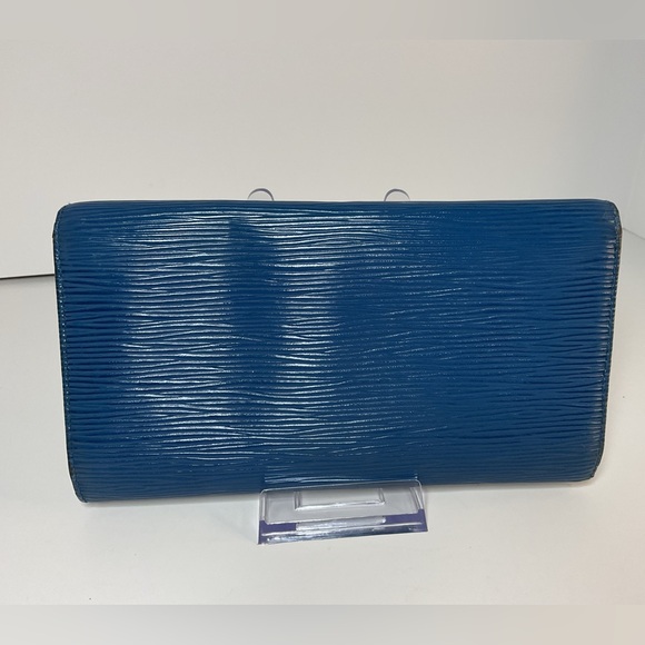 Louis Vuitton Epi Blue Wallet - Picture 2 of 10